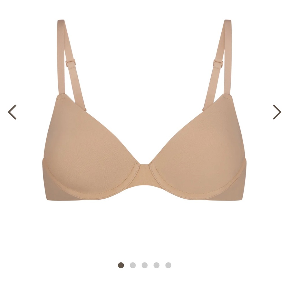 SKIMS FITS EVERYBODY T-SHIRT BRA (NWOT)